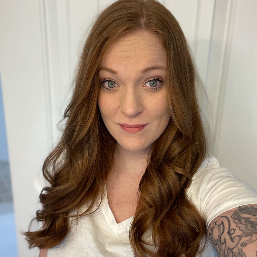 Meet your Posher, Caitlin